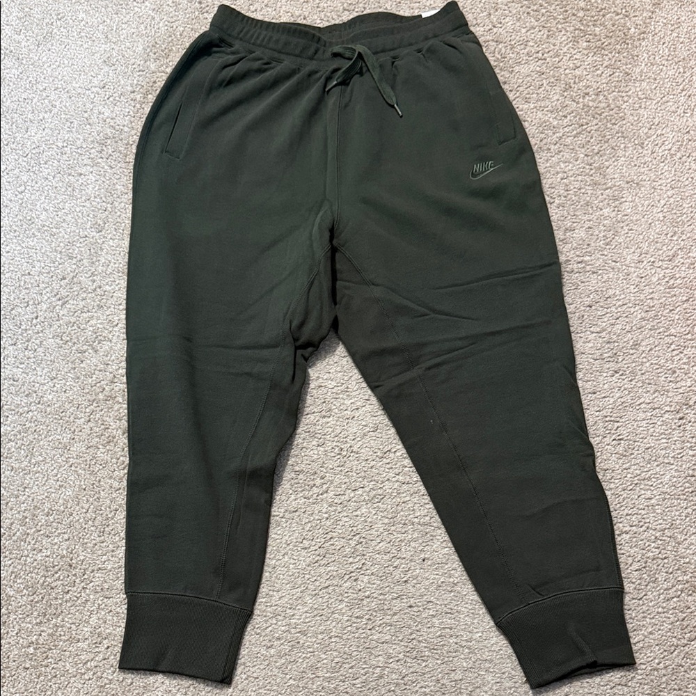 Nike Forest Green Sweatpants